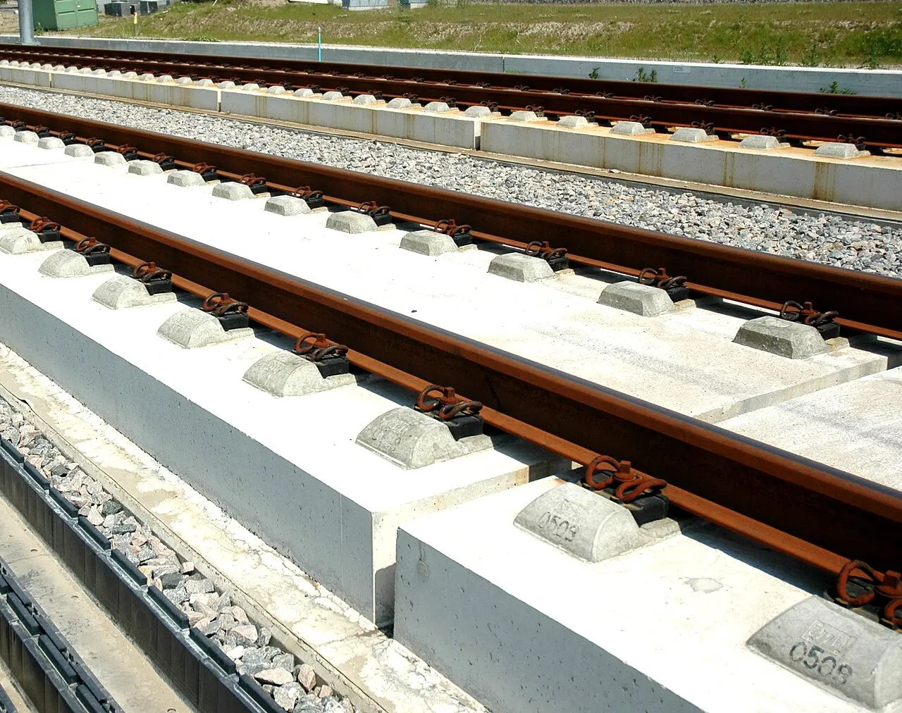 7982e97b0a18923f6b87240d139dbf54_MD5